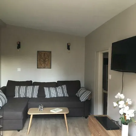 بيت للعطل Maison Individuelle Dans Ancienne Ecurie *