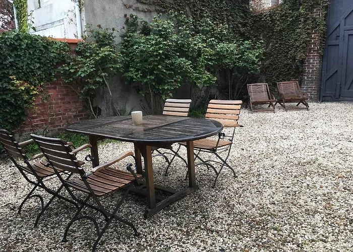 Maison Individuelle Dans Ancienne Ecurie *