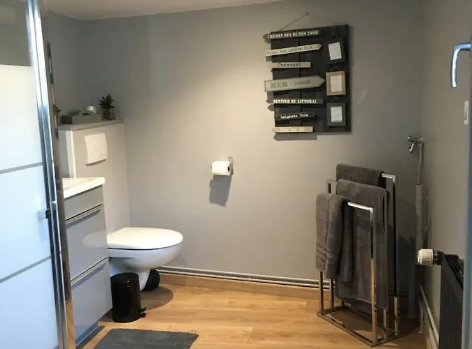 Maison Individuelle Dans Ancienne Ecurie *